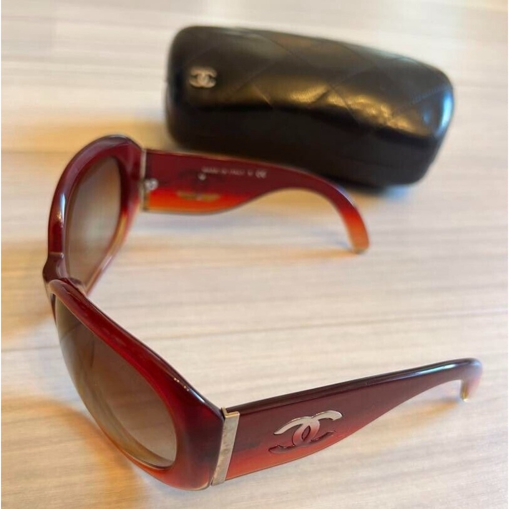 CHANEL 5166 Sunglasses in color 11413B - Picture 4 of 15